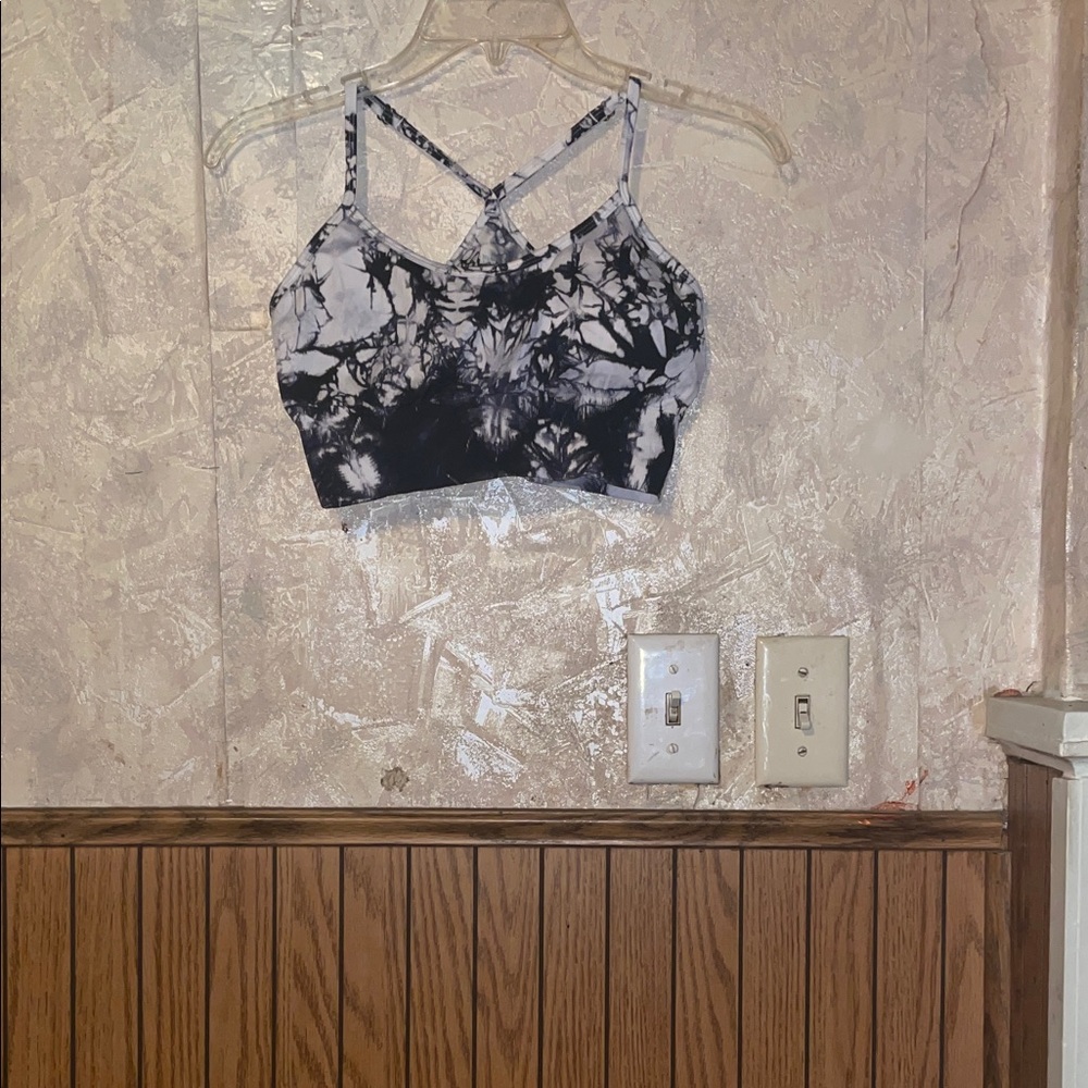 Black & white Tie-Dye pro-fit sports bra (m)